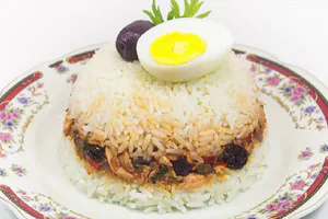 Arroz Tapado de Atún