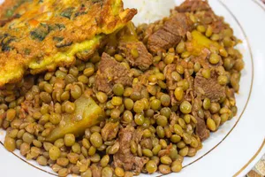 GUISO DE LENTEJAS CON CARNE
