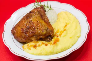 Pollo al Horno con Pure de Papas