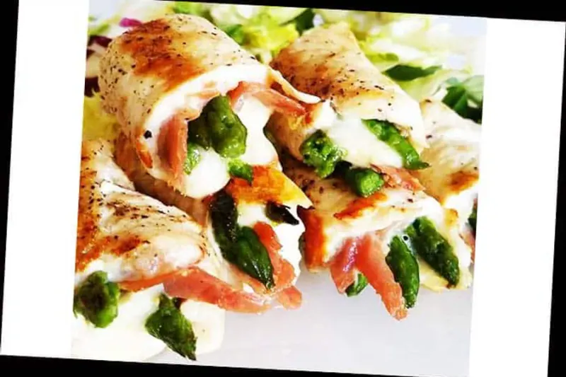 pollo enrollado con esparragos