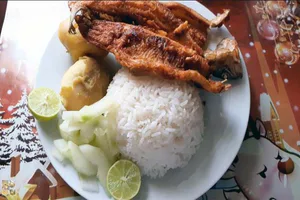 TRUCHA FRITA PERUANA